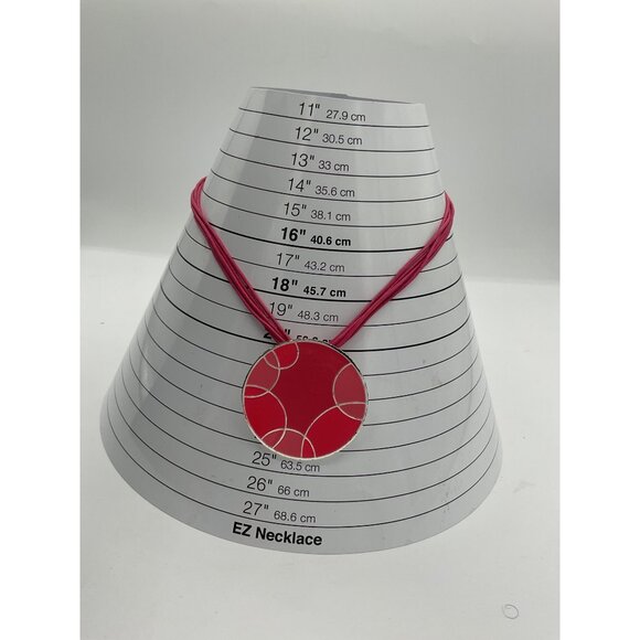 Red Circle Pendant Necklace With Adjustable Lobster Clasp - Picture 4 of 4